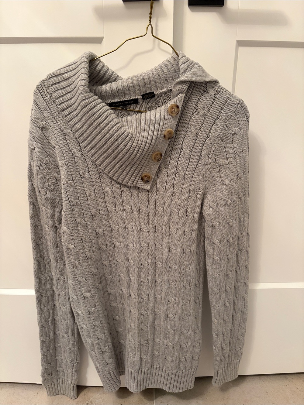 JEANNE PIERRE Light Gray Cable-Knit Button Collar Sweater